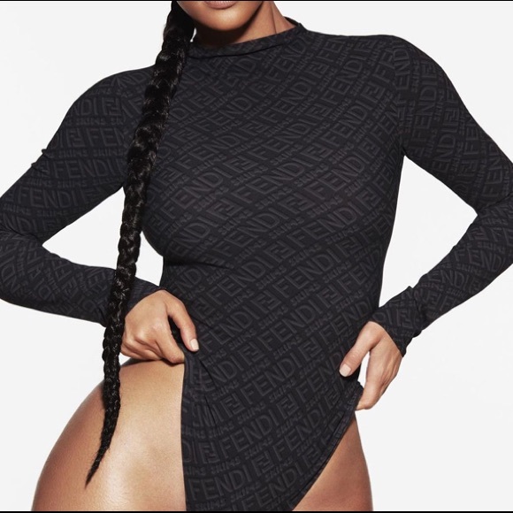 FENDI X SKIMS Tops - 🆕FENDI X SKIMS BLACK & GREY LONG-SLEEVE MOCK-NECK THONG BODYSUIT LOGO SMALL NWT